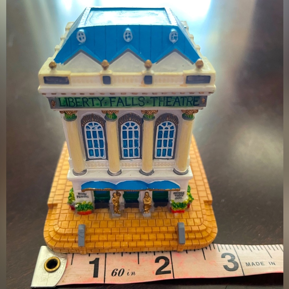 Liberty Falls Theatre figurine